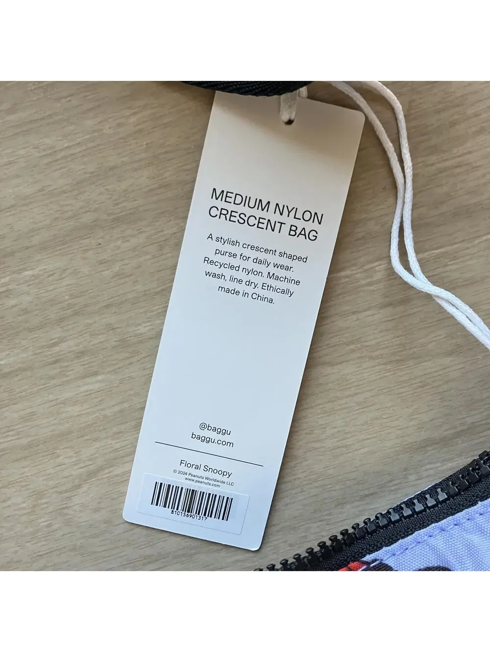 Baggu x Peanuts Snoopy Floral Medium Crescent Bag NWT - Picture 4 of 6